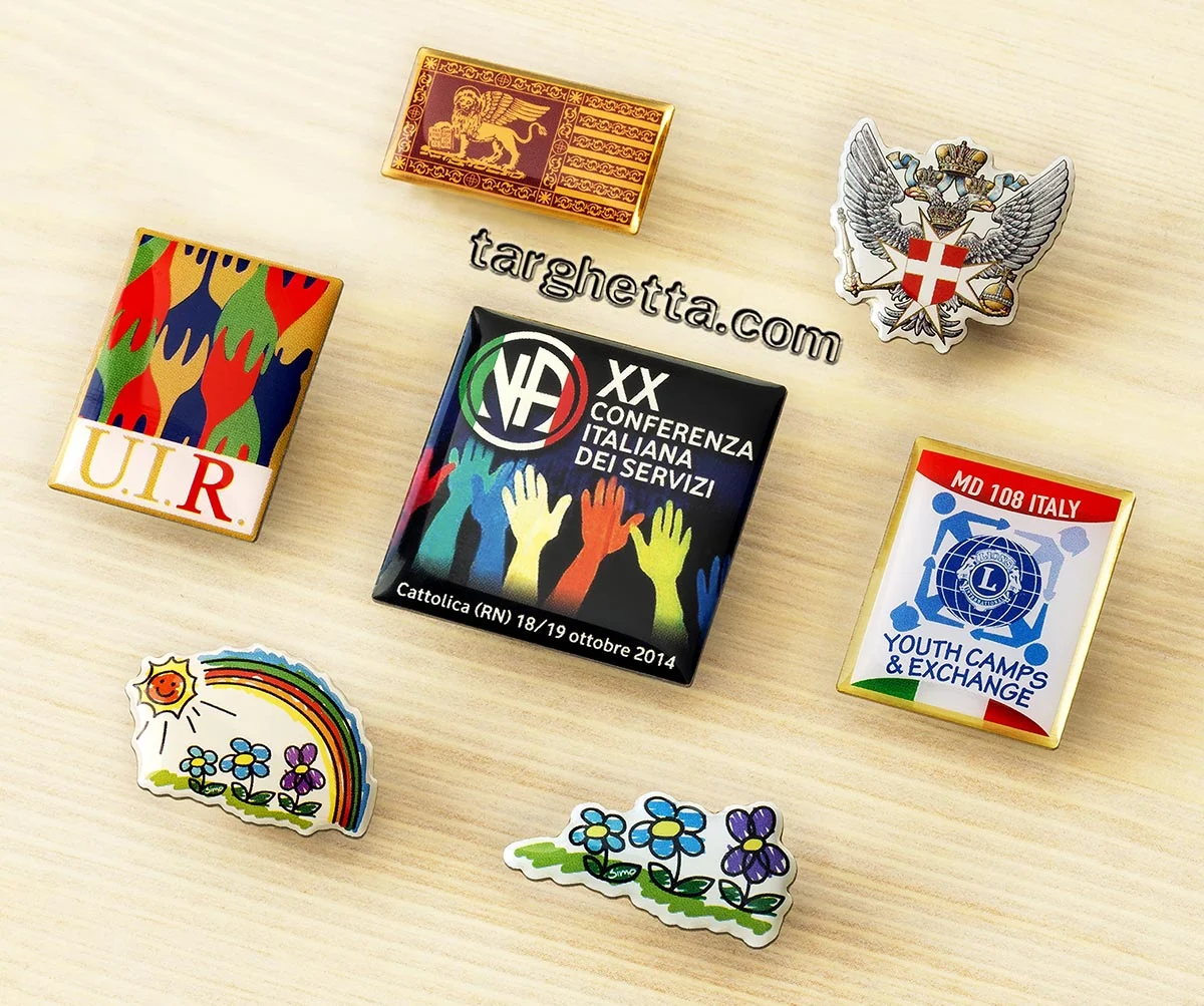 spillette-pins-personalizzate-politiche
